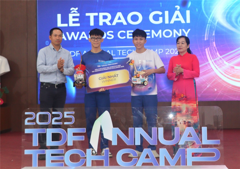 Vĩnh Long: Tổng kết Ngày hội Công nghệ số năm 2025